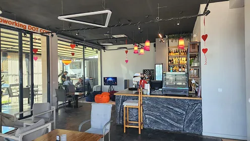 Commercial Space for Business in the Heart of Bar